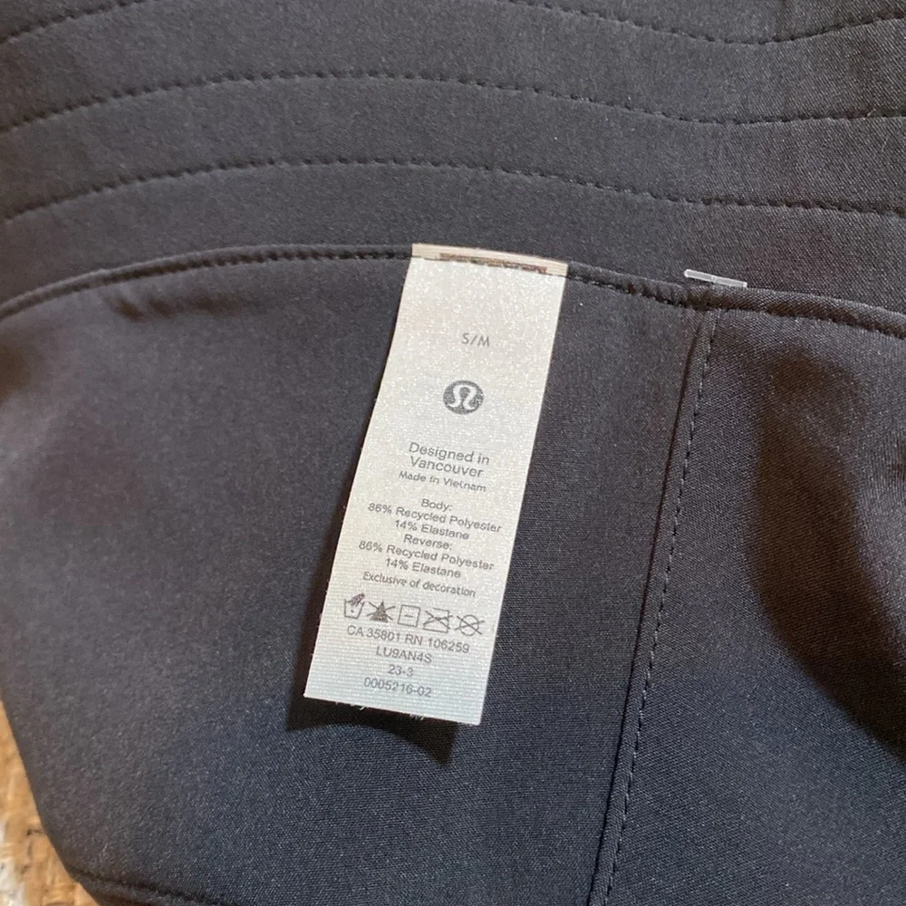 NWT Lululemon Both‎ Ways Bucket Hat Gray Black Graphic szS/M